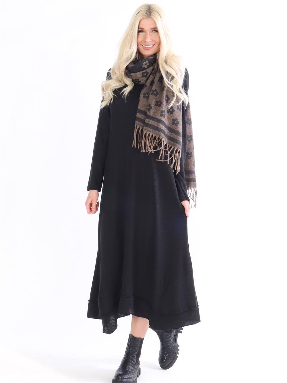 Norma - Lang blød ribbet kjole